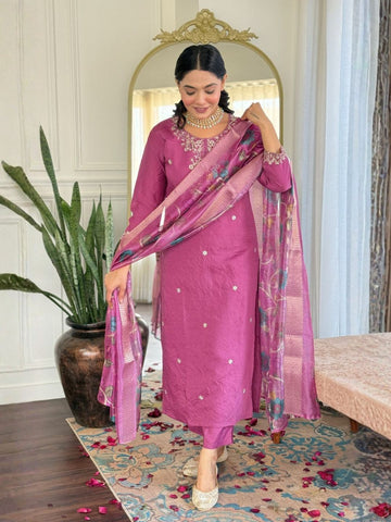 Mauve Pink Viscose Chanderi Embroidered Kurta Pant Set