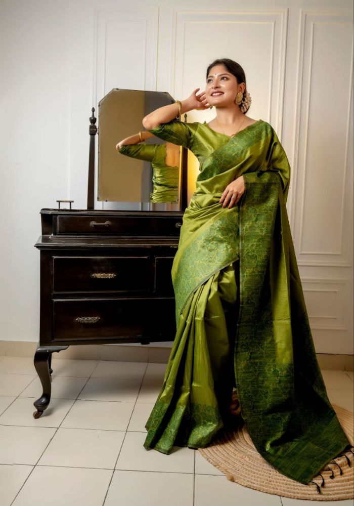 Timeless Handloom Raw Silk Saree in Leaf Green Weaves