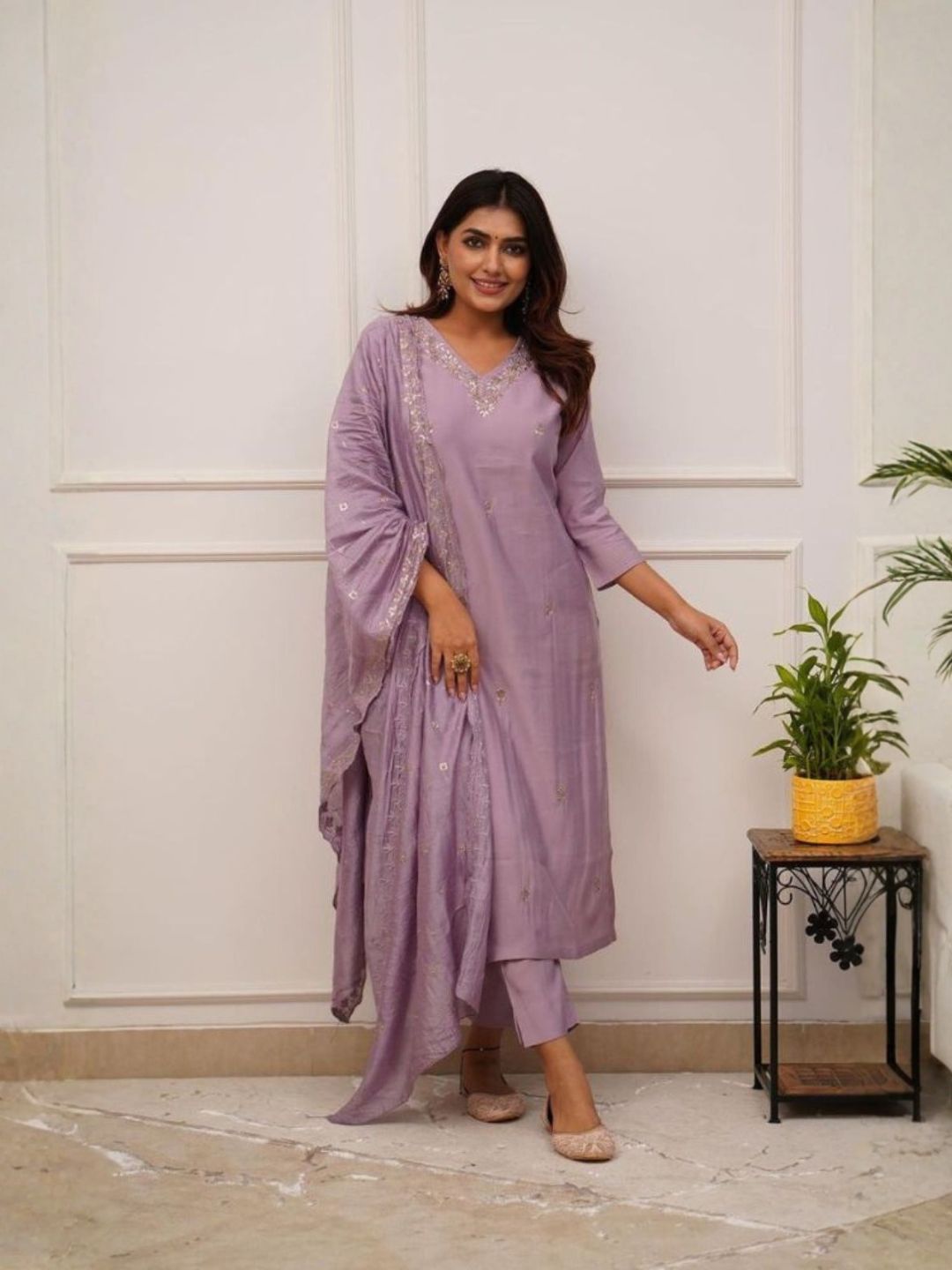 Women Lavender Embroidered Viscose Chanderi Kurta Pant Set with Embroidered Dupatta