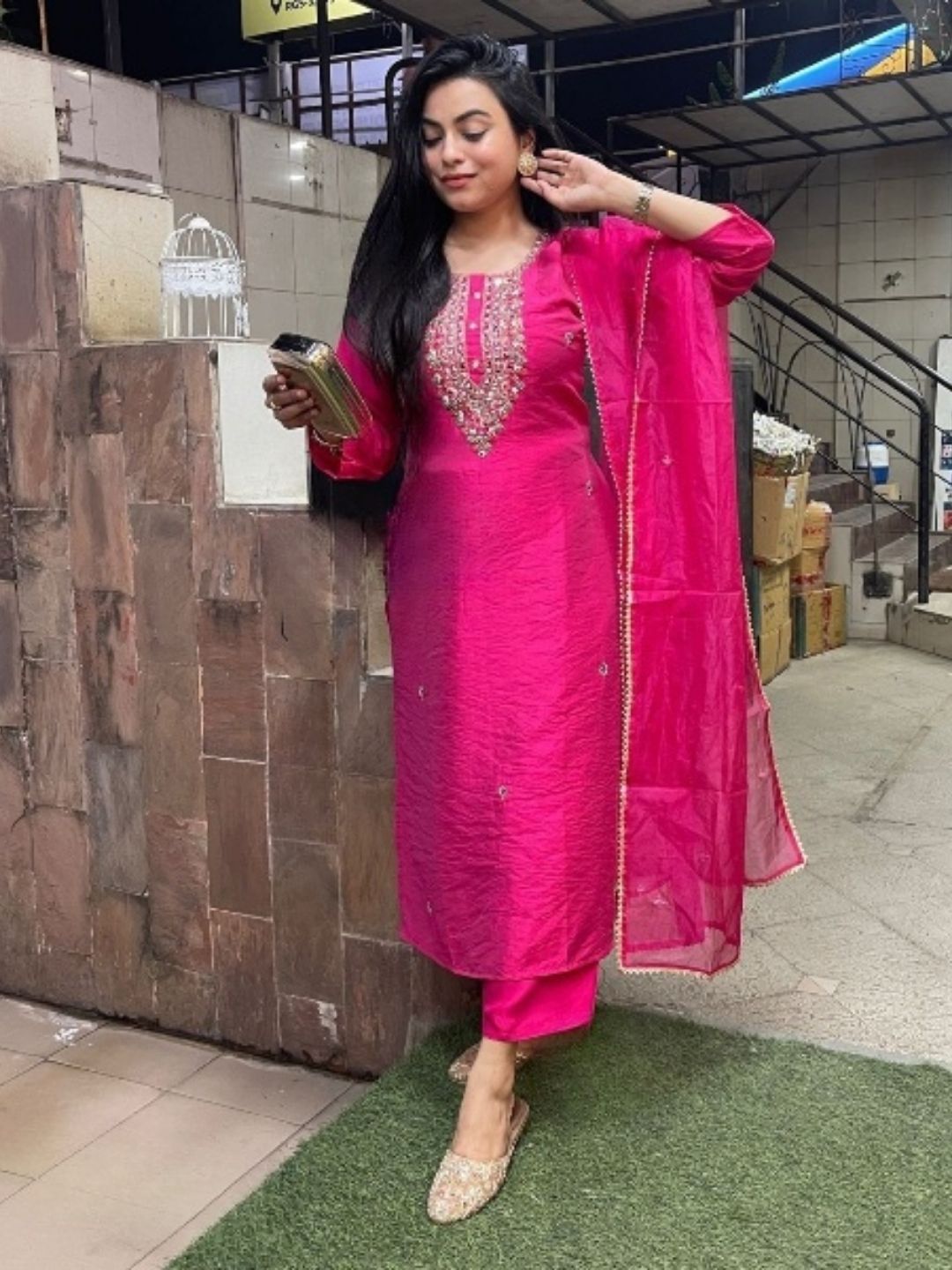 Women Fuchsia Pink Embroidered Viscose Chanderi Kurta Pant Set with Organza Dupatta