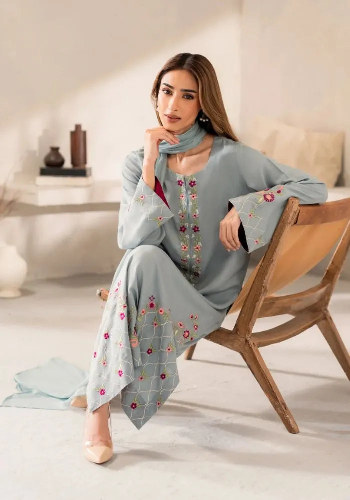 blue embroidered kurta set for women