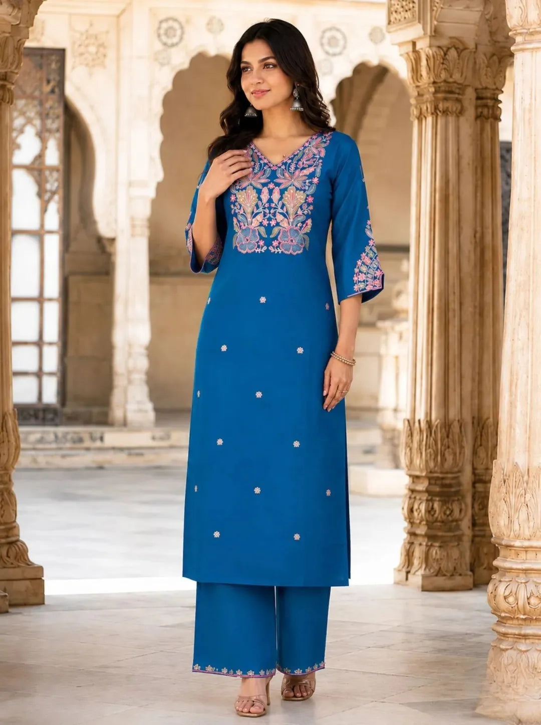 Blue V-neck Kurta Set
