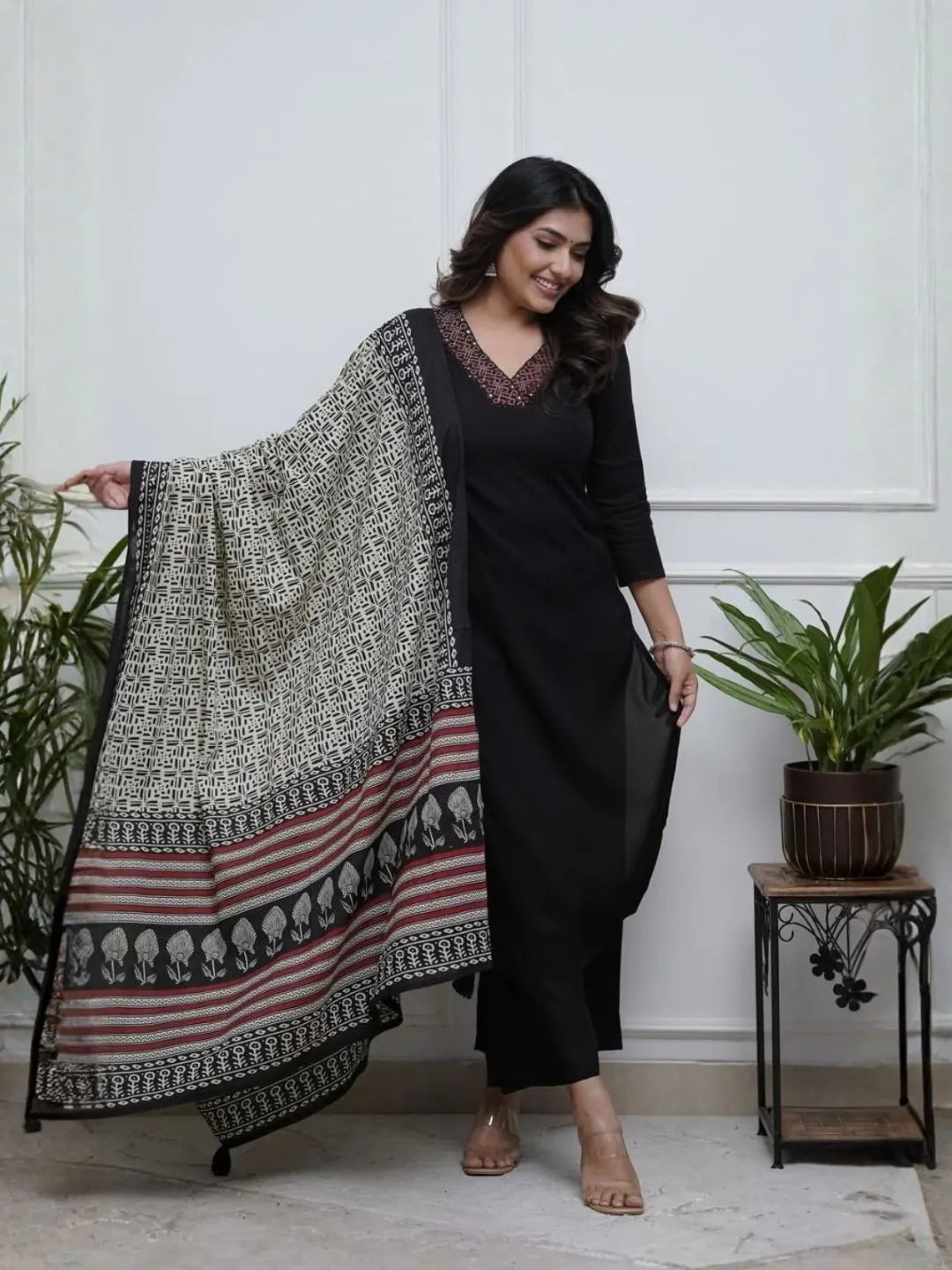 buy black kurta set
