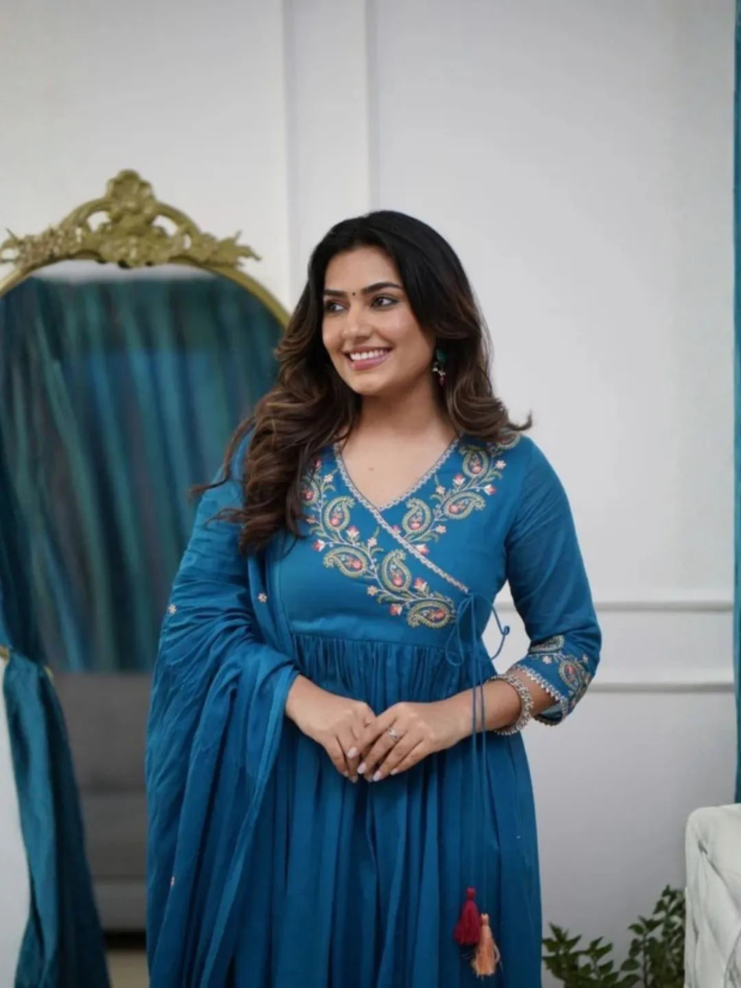embroidered kurta set sale