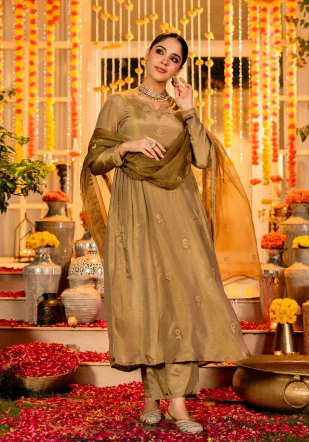 kesudi gold chanderi silk kurta set