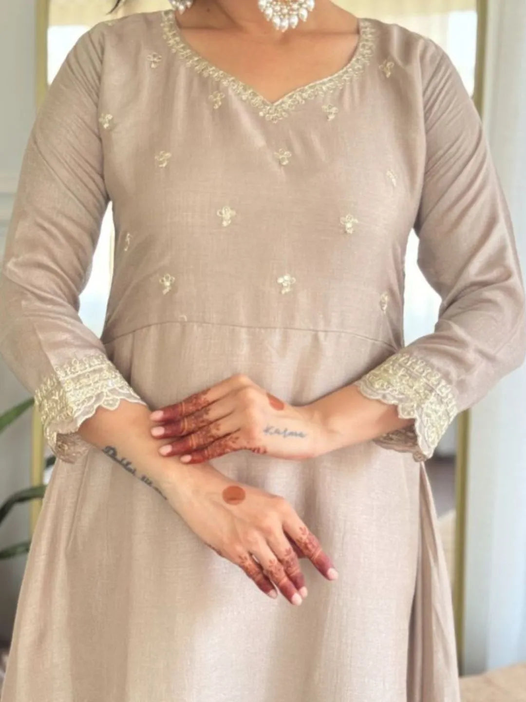 vichitraa suit set