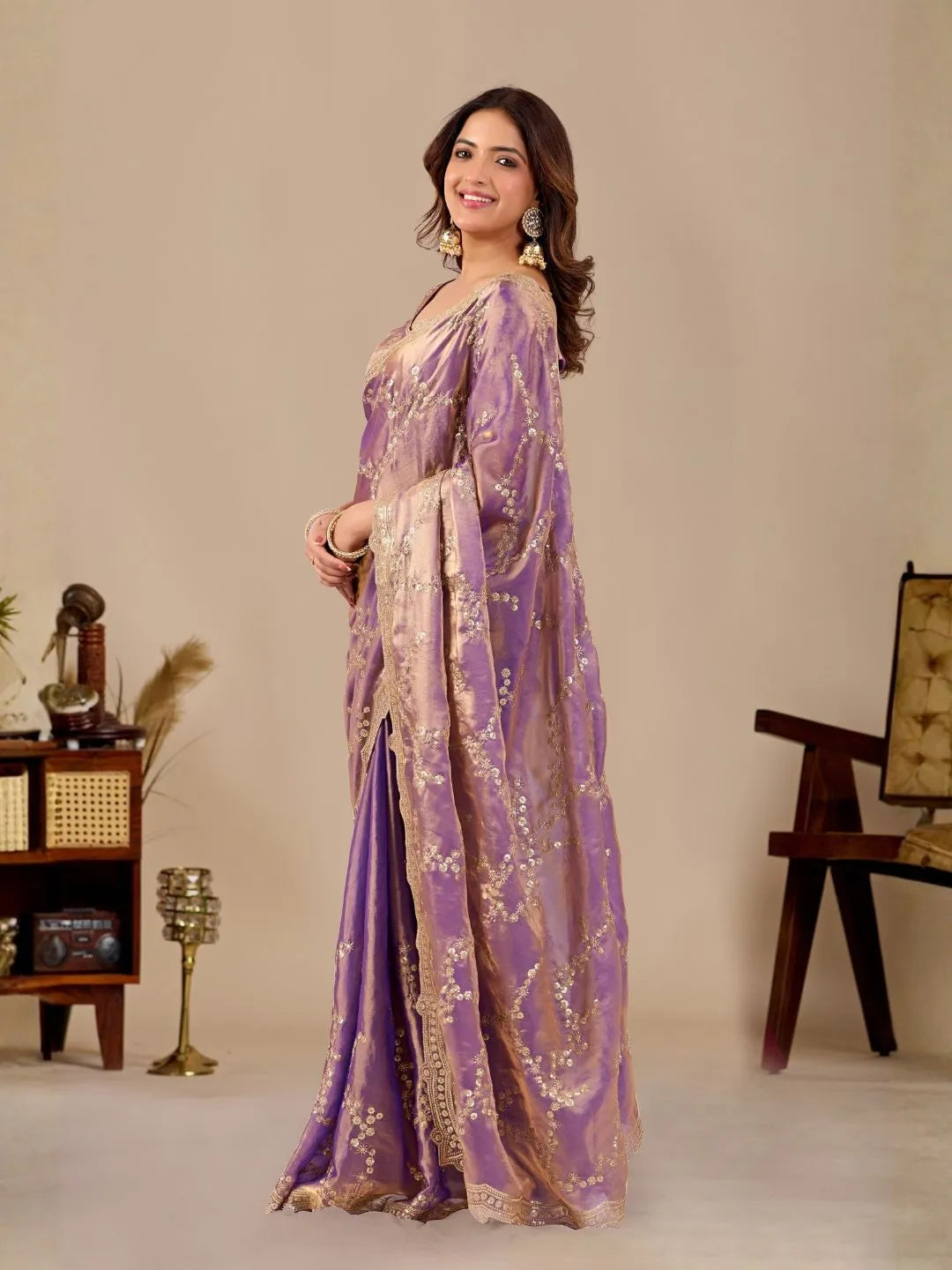 wearing lavender silk saree
