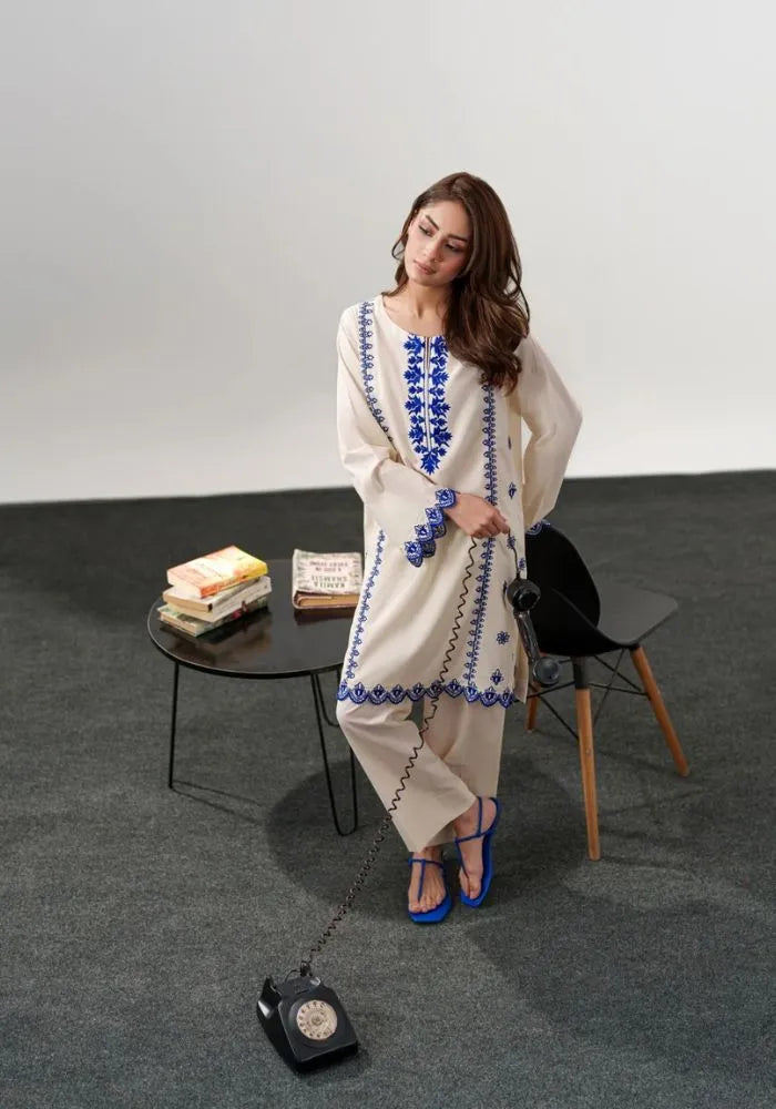 women beige silk co-ord set
