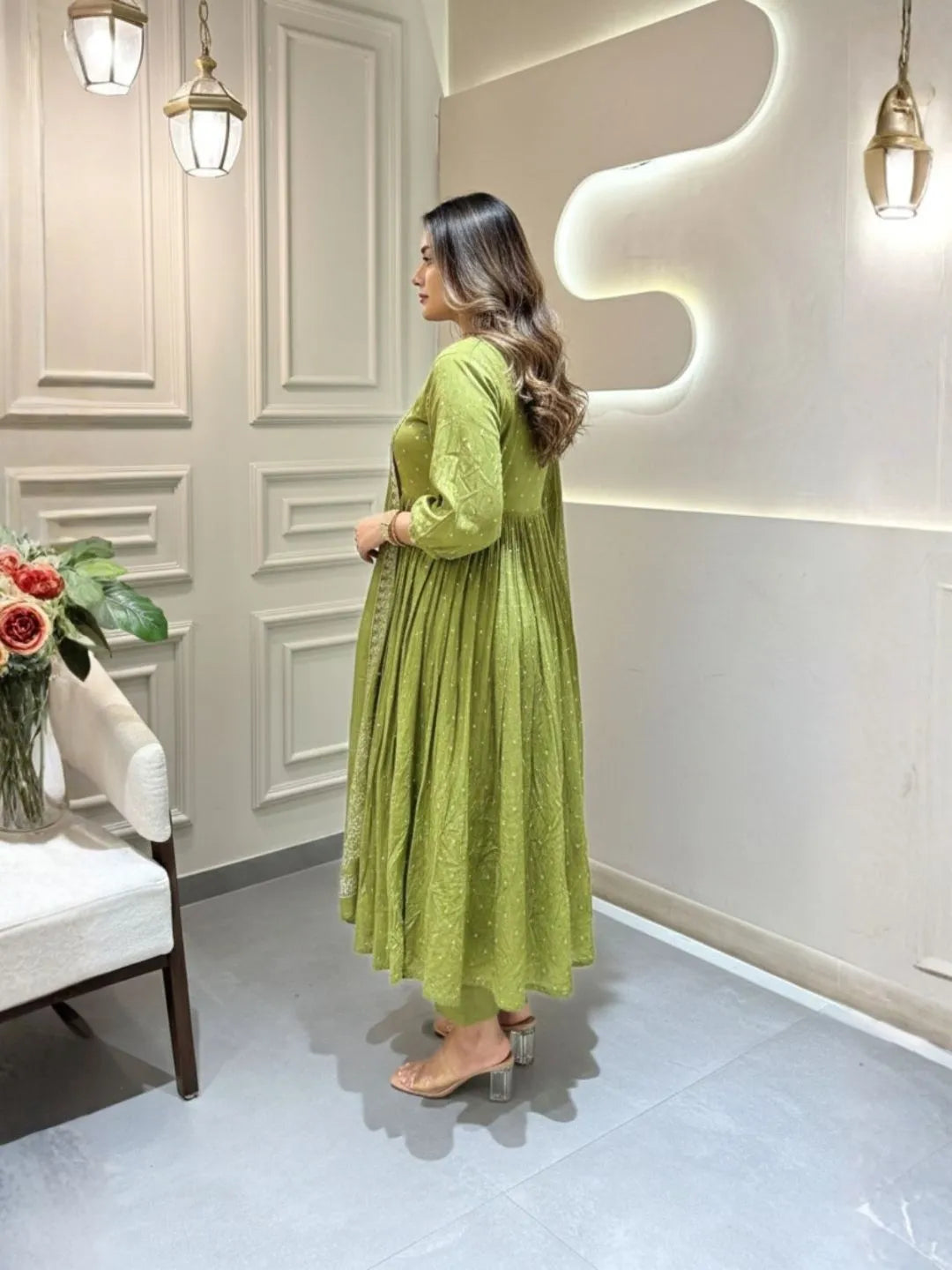 women green anarkali kurta set
