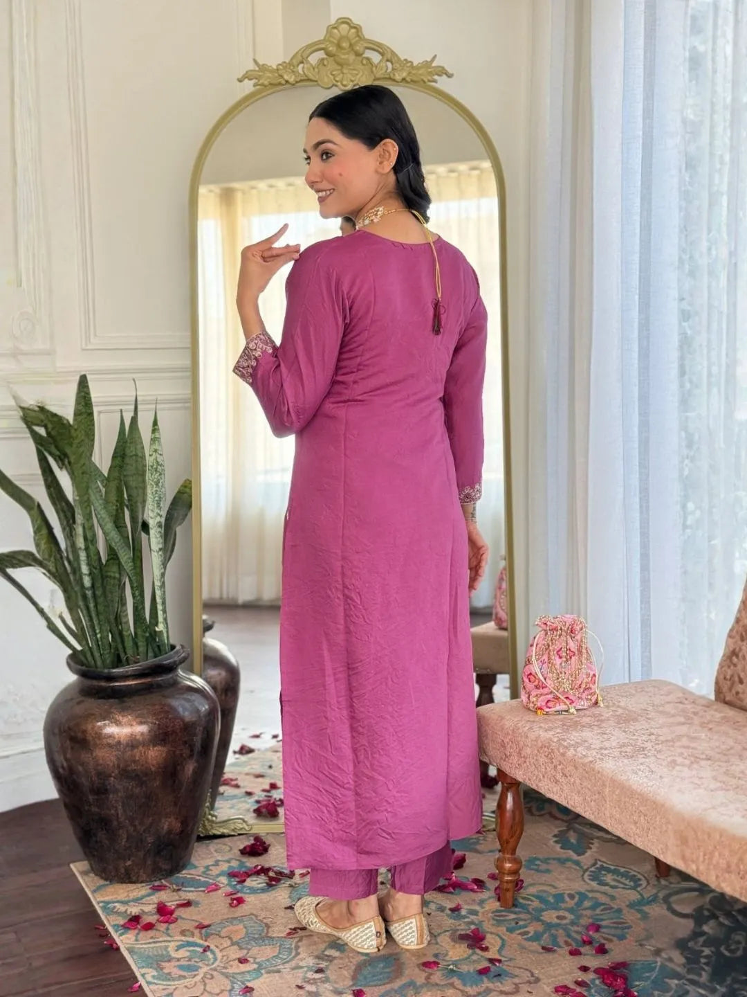 women mauve pink kurta set