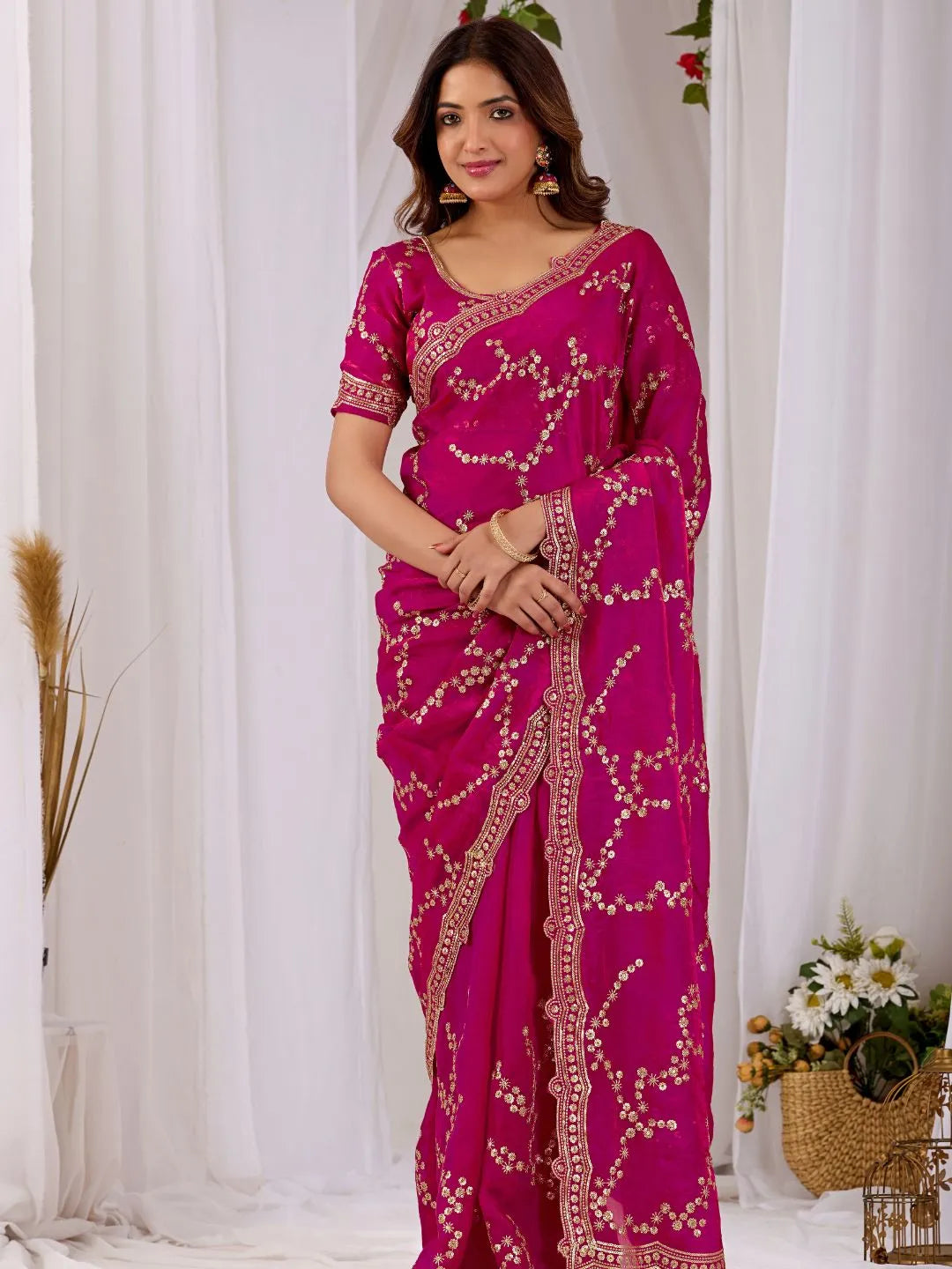 women pink saree