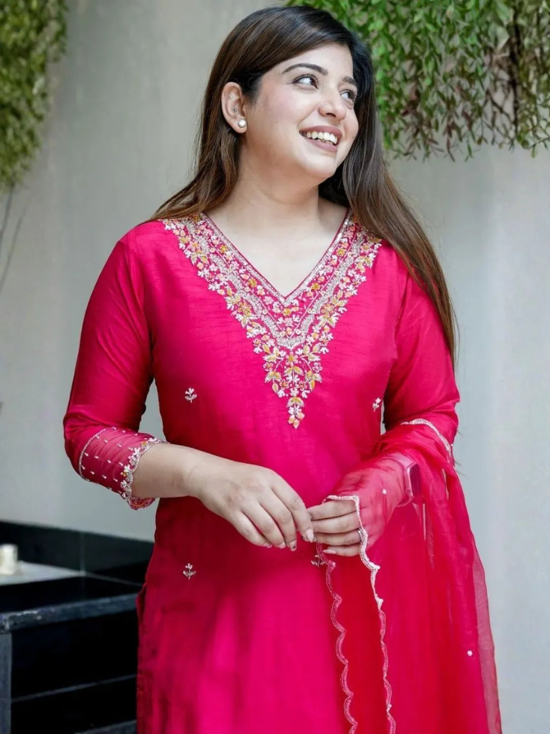 women rani pink embroidered kurta set