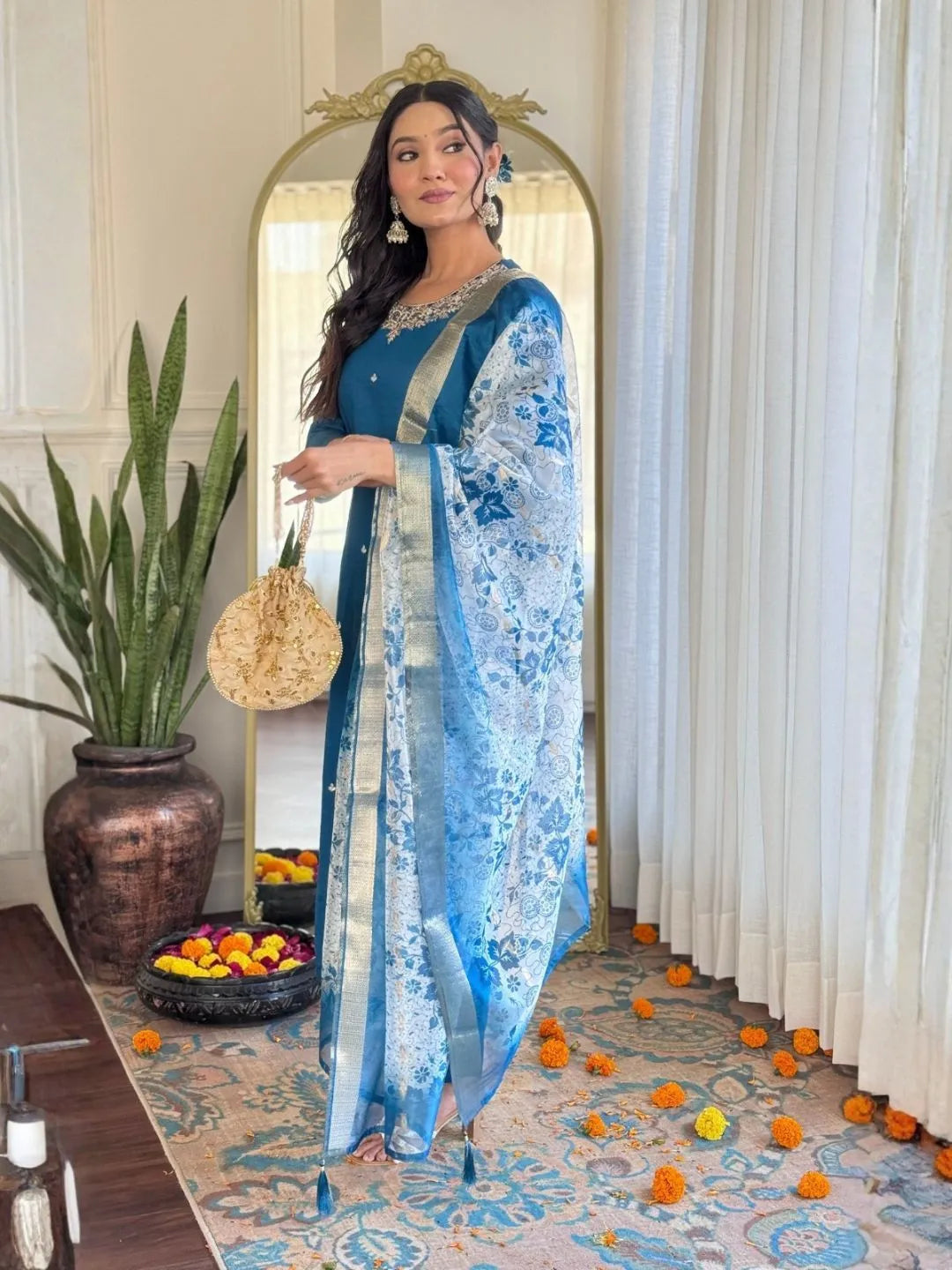 women roman silk kurta set